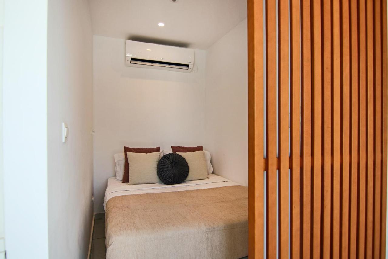 Appartamento Phaedrus Living - Seaside Luxury Flat Harbour 108 Paphos Esterno foto